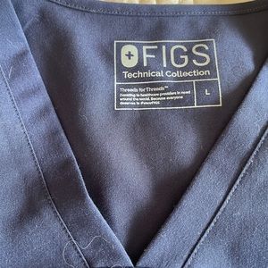 Figs new size large scrub top